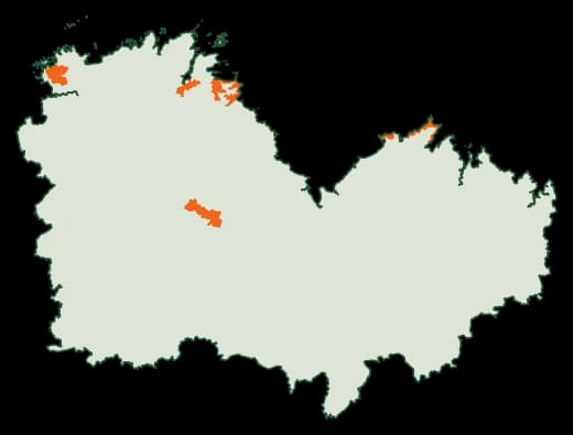 Silhouette du département Côtes-d'Armor, zones soumises au débroussaillement en orange