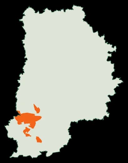 Silhouette du département Seine-et-Marne, zones soumises au débroussaillement en orange